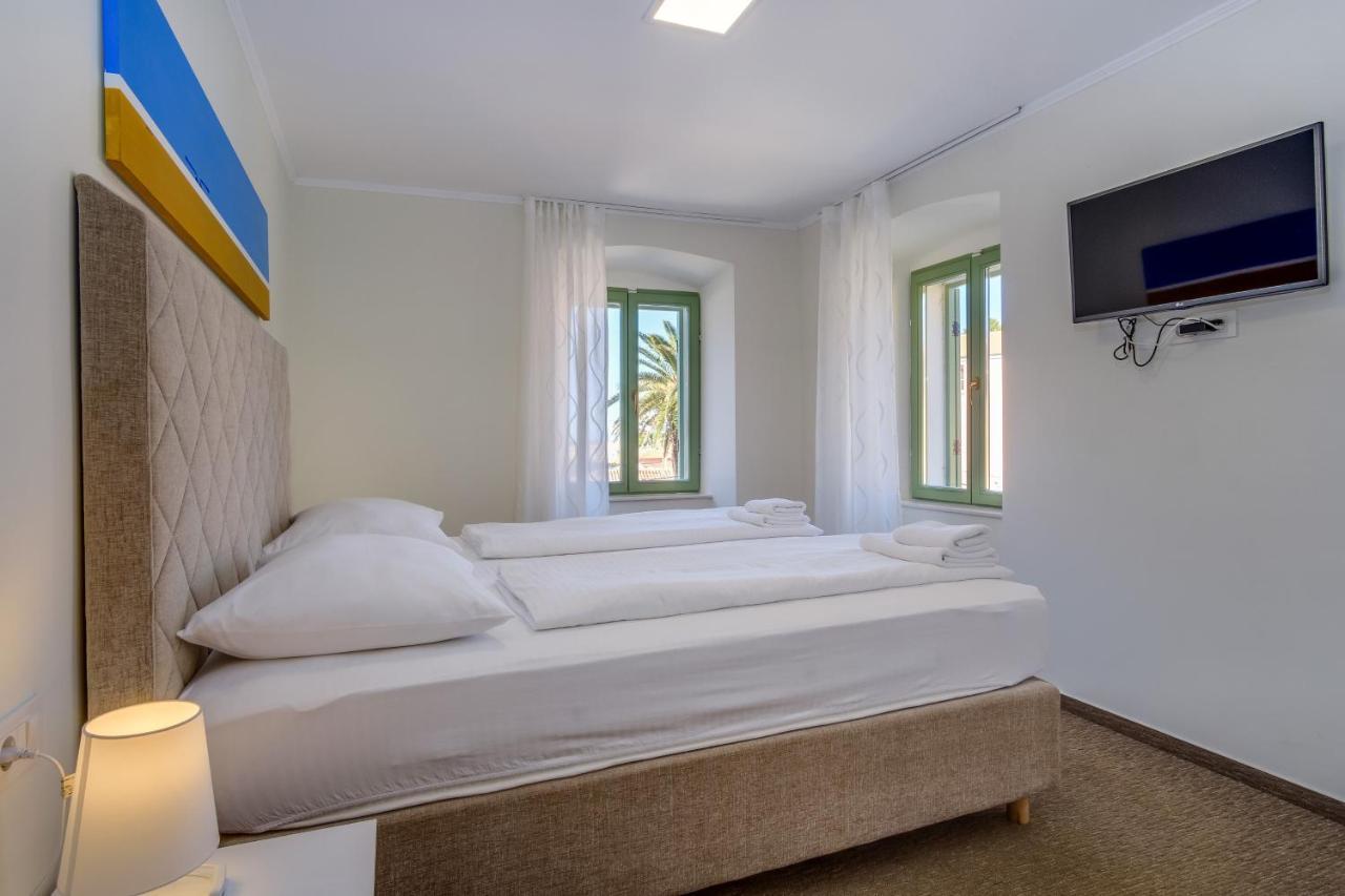 Hotel Vila Conte Veli Lošinj Kültér fotó
