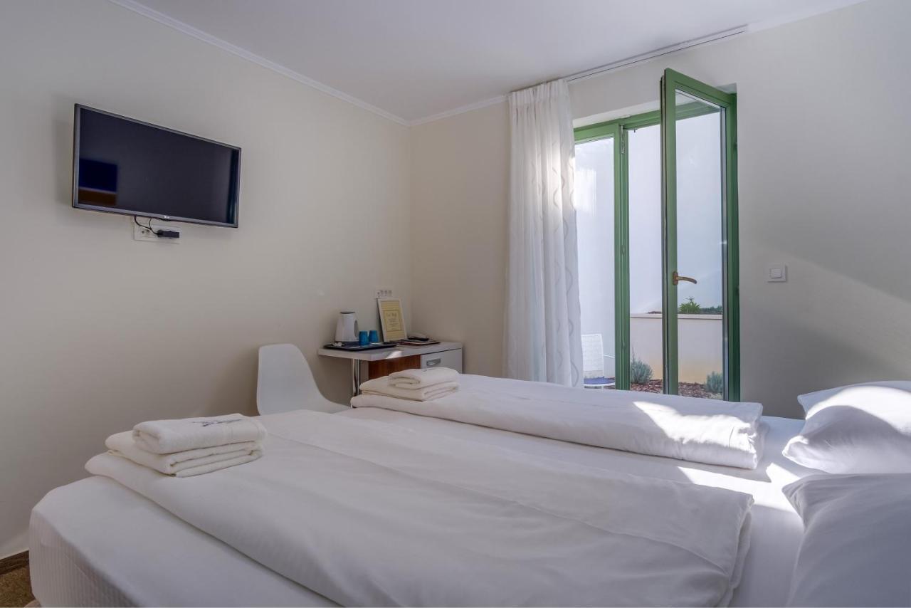 Hotel Vila Conte Veli Lošinj Kültér fotó