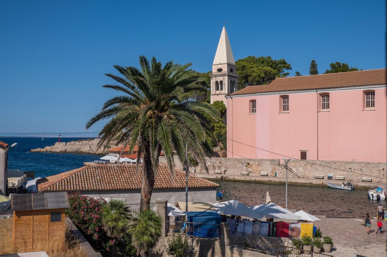 Hotel Vila Conte Veli Lošinj Kültér fotó