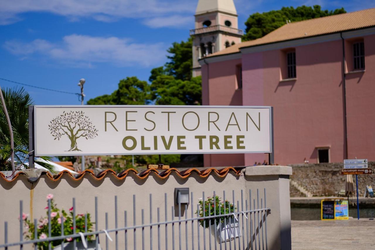 Hotel Vila Conte Veli Lošinj Kültér fotó