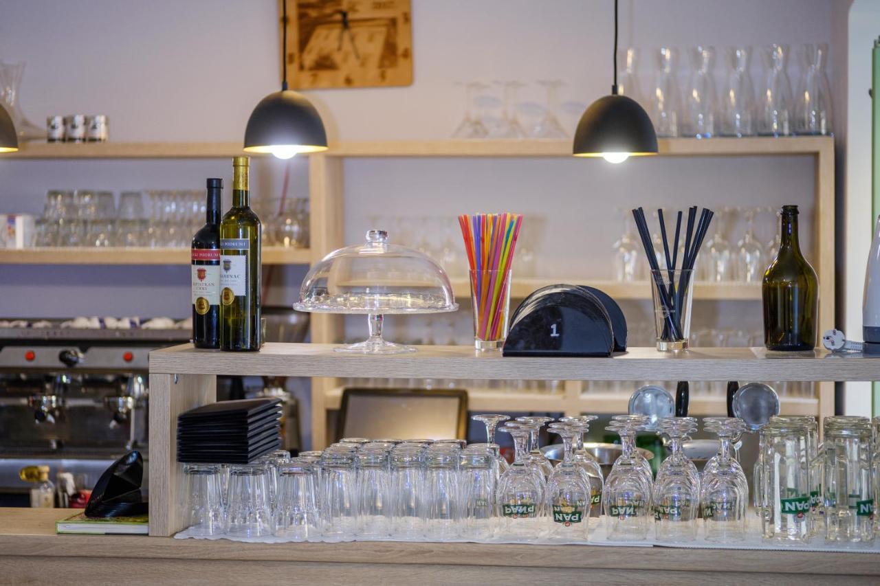 Hotel Vila Conte Veli Lošinj Kültér fotó