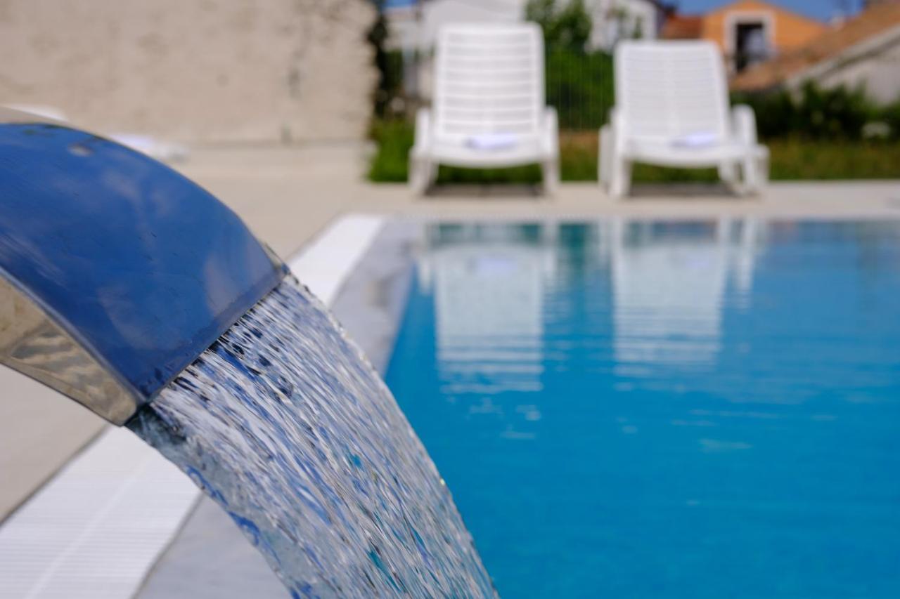 Hotel Vila Conte Veli Lošinj Kültér fotó