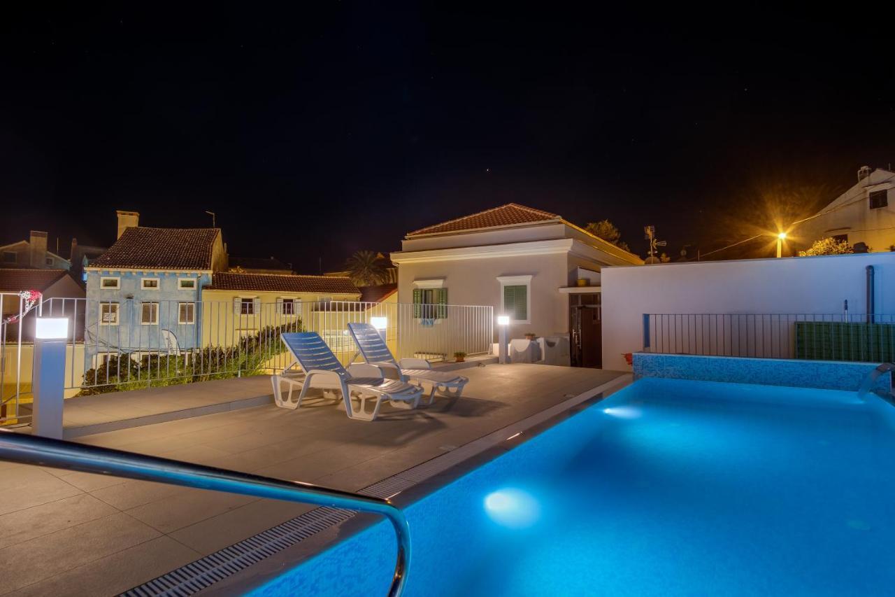 Hotel Vila Conte Veli Lošinj Kültér fotó